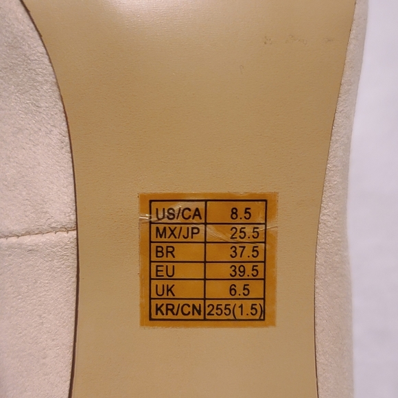 FOREVER 21 NUDE/Cream Faux Suede Pointy Toe Heeled pumps Size 8.5 - Picture 7 of 10